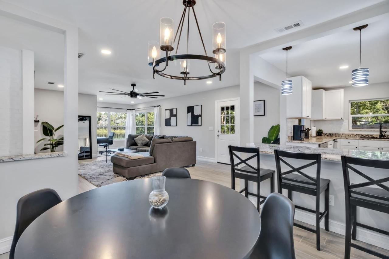 Modern Lake Front Casita Near Winter Park! オーランド エクステリア 写真